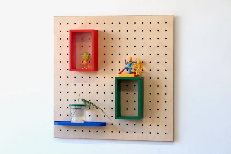 Vitrine à produits pour pegboard – présentoir mural panneau perforé