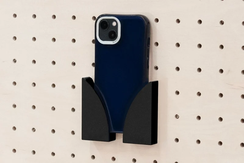 Porte-téléphone mural pour pegboard – support smartphone panneau perforé