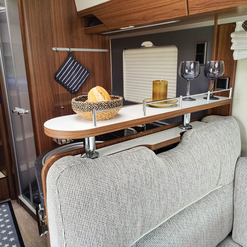 Tablette de rangement en 2 parties pour les modèles Hymer