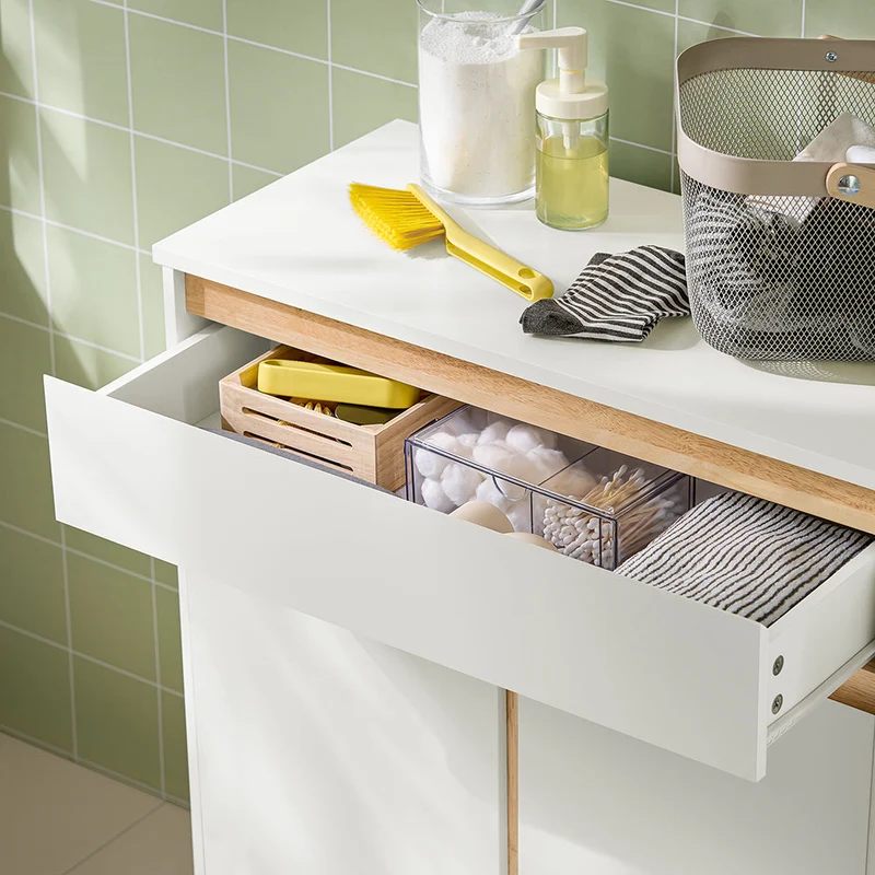 SoBuy BZR79-W Meuble de Salle de Bain avec Panier à Linge Intégré, Tiroir et Double Porte – Blanc et Bois