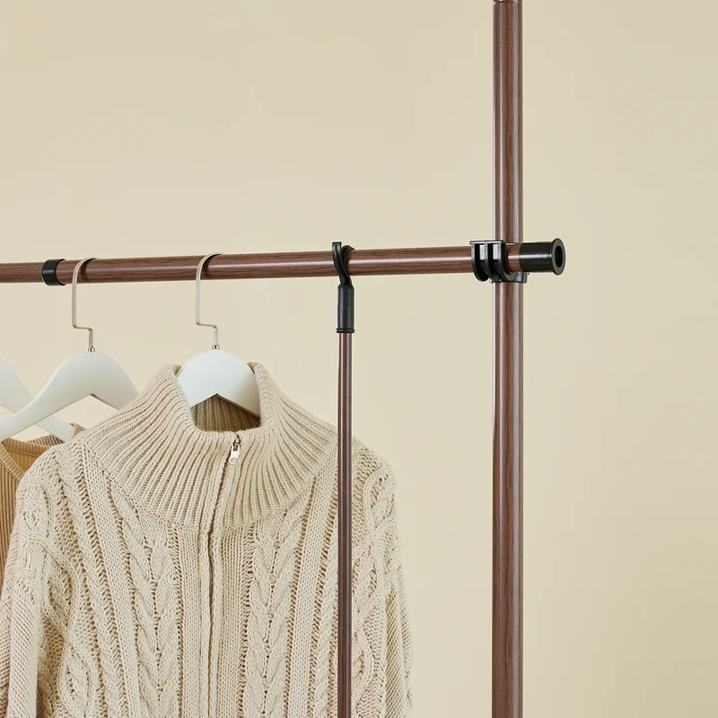 SoBuy KLS04-II-BR Portant à vêtements télescopique solide - Penderie ouverte réglable avec tringles et étagères, Porte manteau pour chambre/dressing, Marron