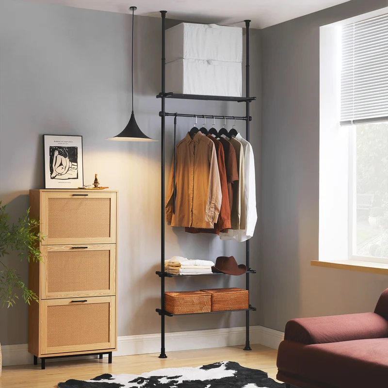 SoBuy KLS07-SCH Portant à vêtements télescopique solide - Penderie ouverte réglable avec tringles et étagères, Porte manteau pour chambre/dressing, Noir