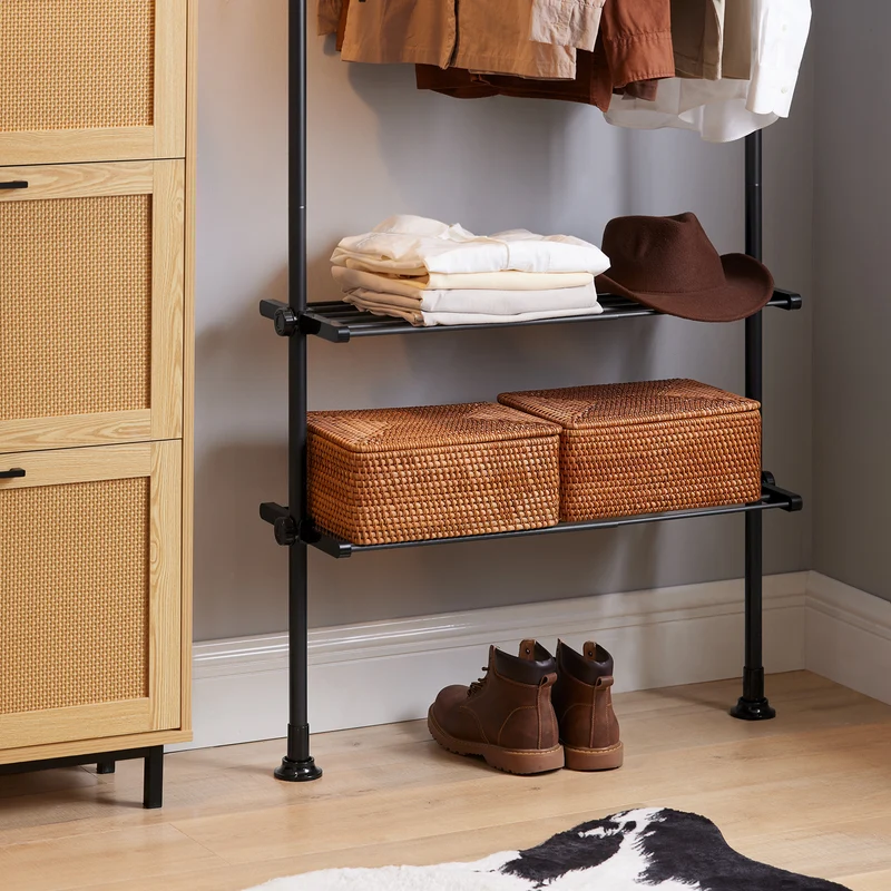 SoBuy KLS07-SCH Portant à vêtements télescopique solide - Penderie ouverte réglable avec tringles et étagères, Porte manteau pour chambre/dressing, Noir