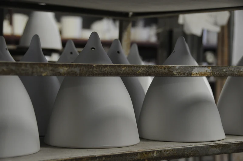 APPLIQUE CORNETTE, porcelaine brillante ou mate