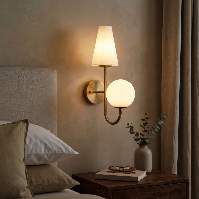 Tribesigns Applique murale d'intérieur, lampe murale dorée avec abat-jour en verre dépoli