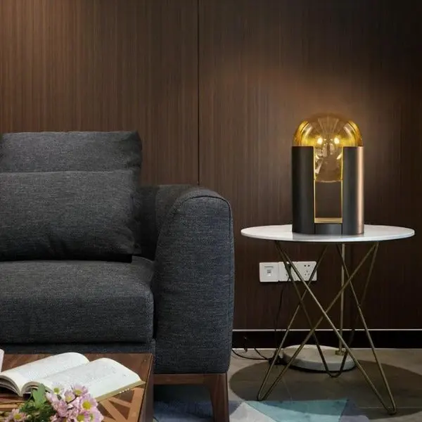 Lampe à Poser Industrielle En Verre