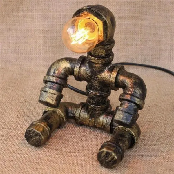 Lampe à Poser Industrielle En Fer Forgé
