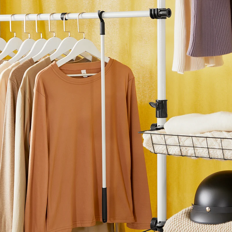 SoBuy KLS04 Portant à vêtements télescopique solide - Penderie ouverte réglable avec tringles et étagères, Porte manteau pour chambre/dressing, Blanc