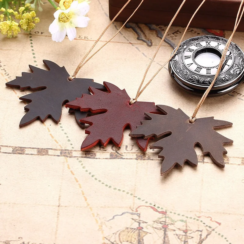 Marque page feuille en cuir