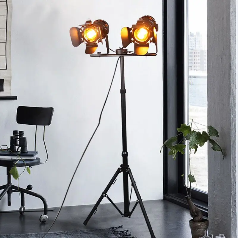 Lampe Industrielle Sur Pied Double Projecteur