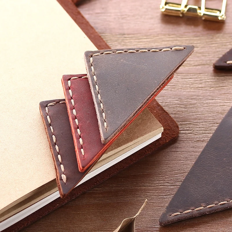 Marque page coin en cuir