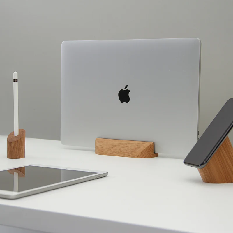 Sima Apple Pencil Stand · Oak