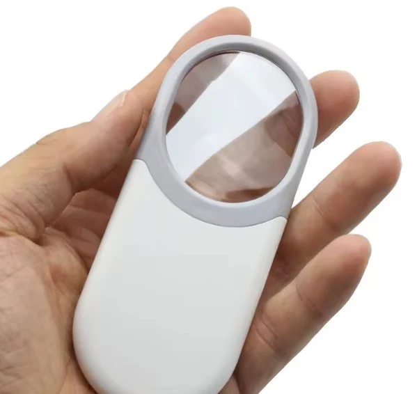 Mini loupe de lecture ovale