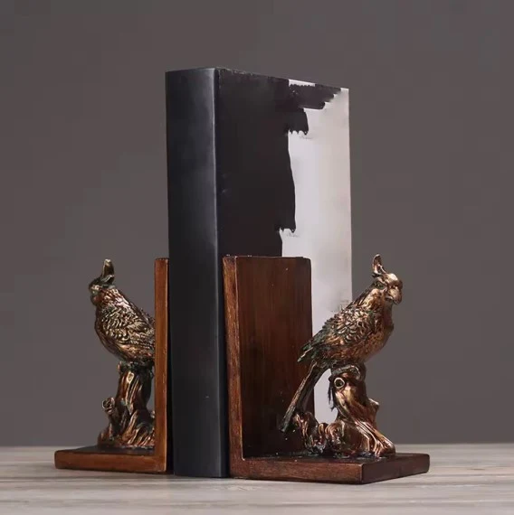 Serre livre perroquet