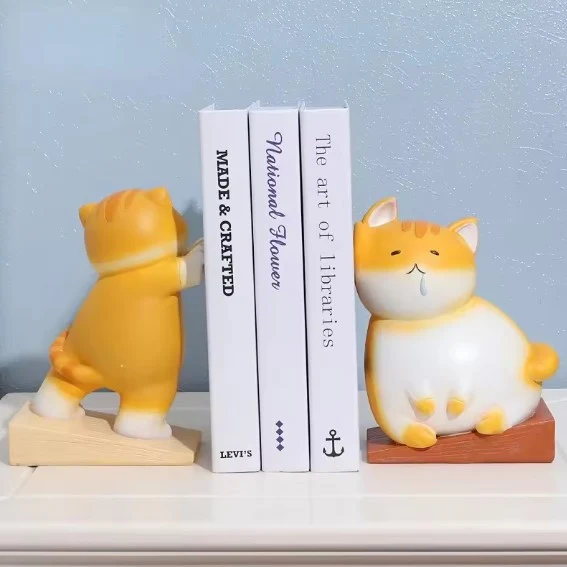 Serre livre chat orange