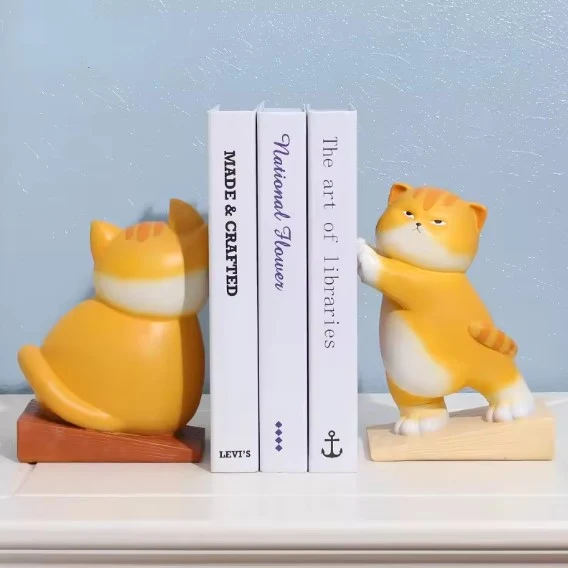 Serre livre chat orange