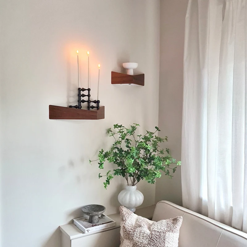 Pelican Wall Shelf with Hidden Hooks · Large Walnut