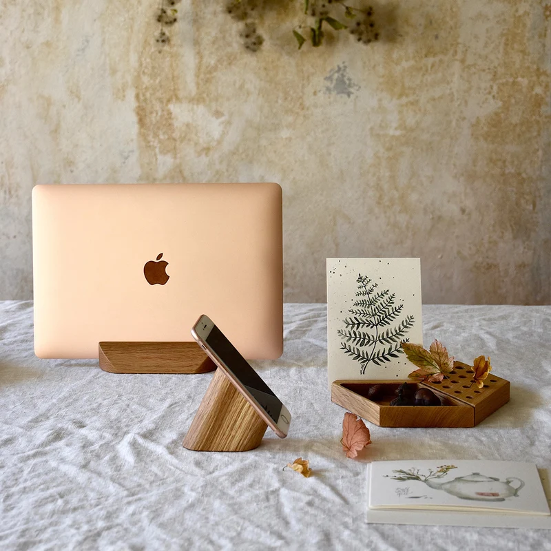 Kesito Desk Organizer · Oak