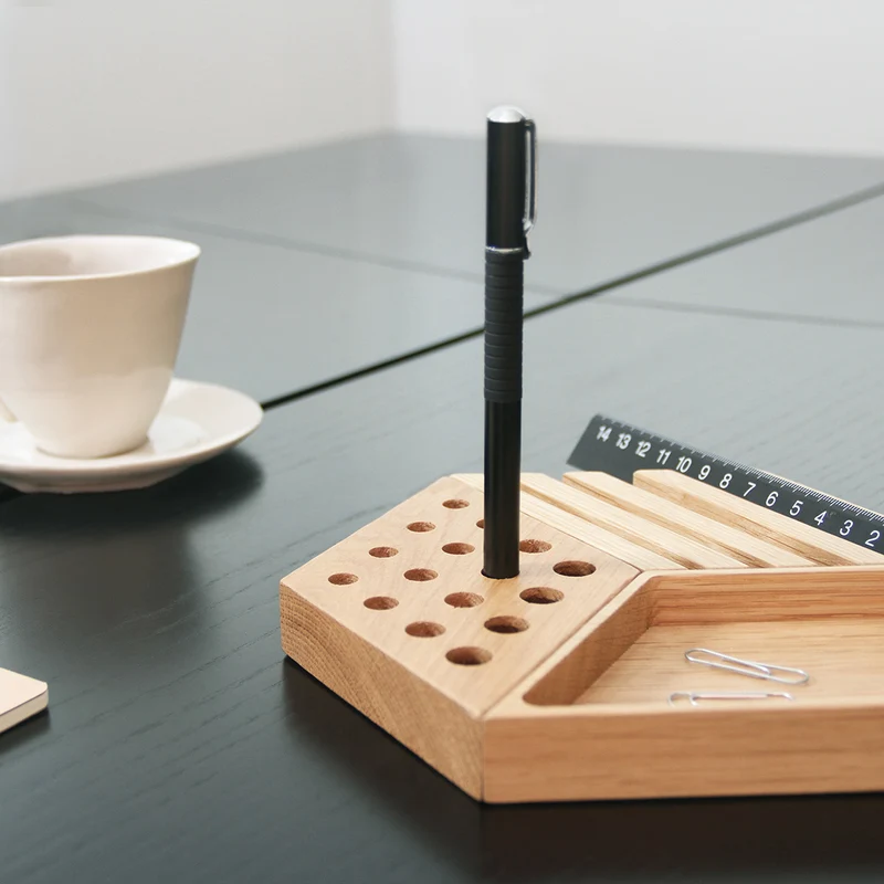 Kesito Desk Organizer · Oak