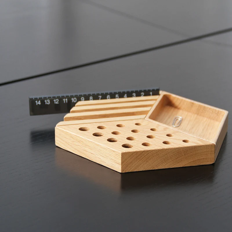 Kesito Desk Organizer · Oak