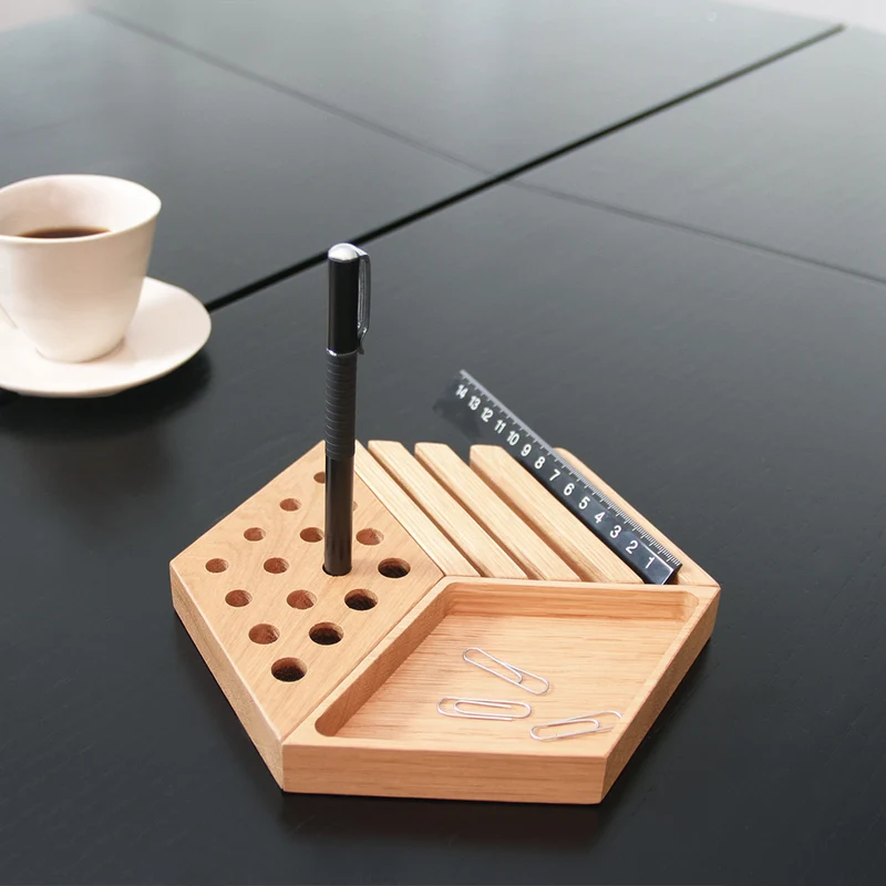 Kesito Desk Organizer · Oak