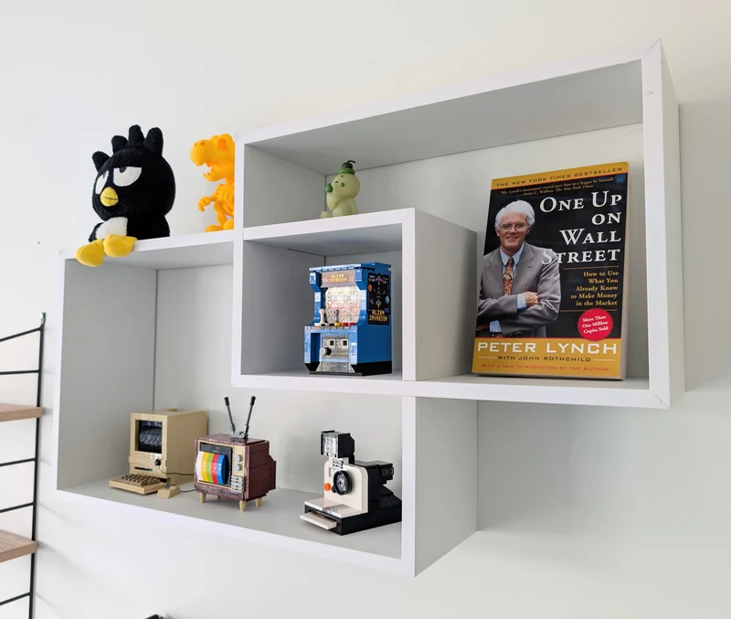 Zynix Interlocking Cube Wall Shelf | Modern Space-Saving Design