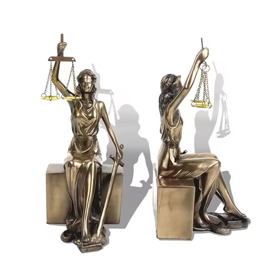 Serre livre dame justice