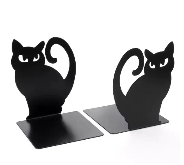 Serre livre chat charmant