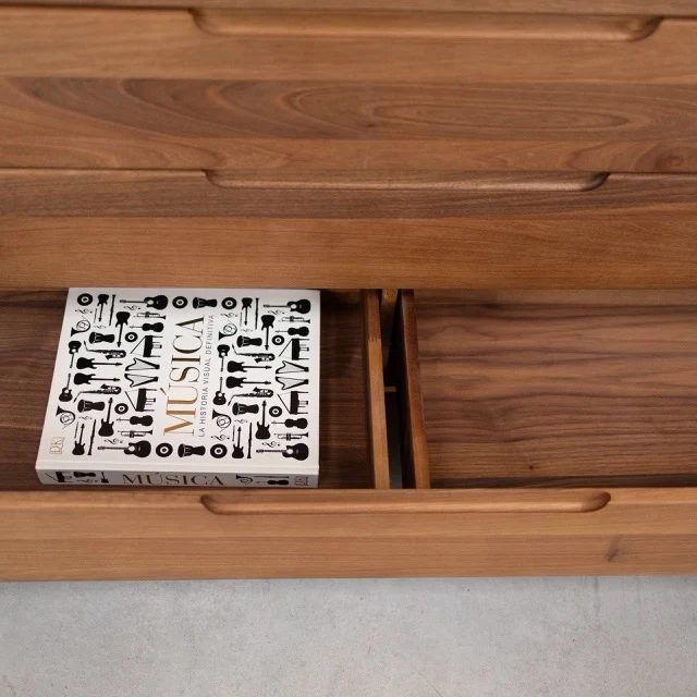 Commode en bois massif SWEDEN 4.2 | NordicStory